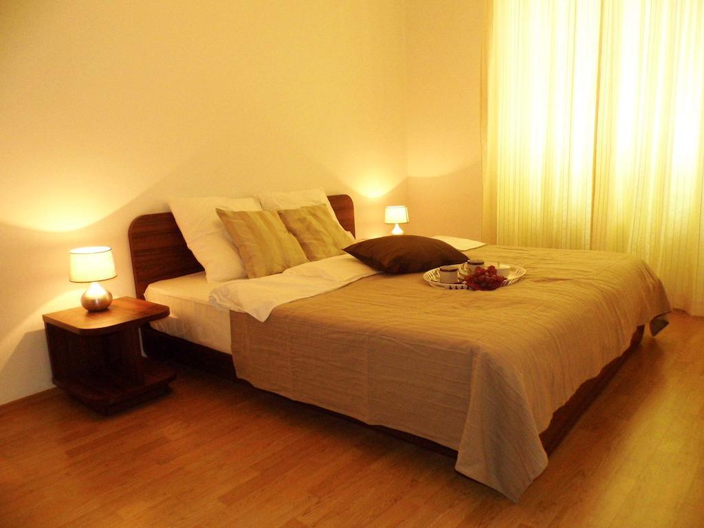 Lion Apartments Medena, Big Size, High Ceilings Bratislava Kamer foto