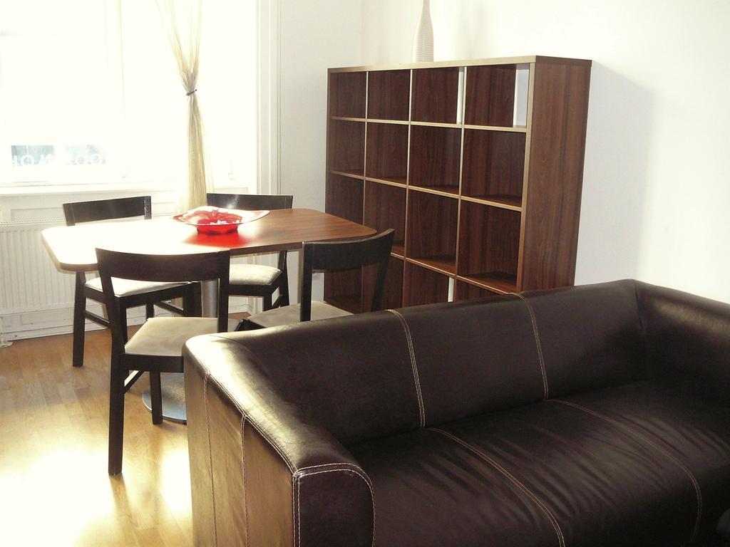 Lion Apartments Medena, Big Size, High Ceilings Bratislava Buitenkant foto