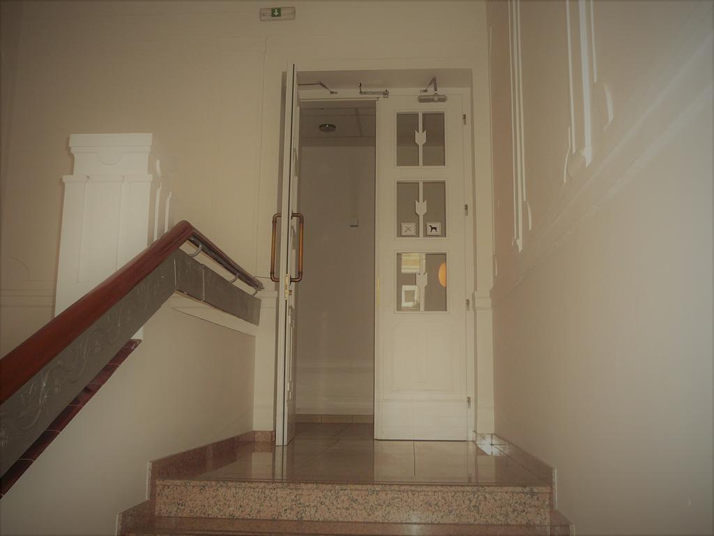 Lion Apartments Medena, Big Size, High Ceilings Bratislava Buitenkant foto